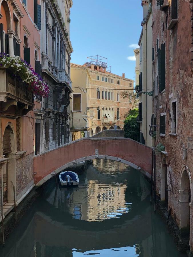 Appartamento Azzurro Two Bathrooms Venedig Exterior foto